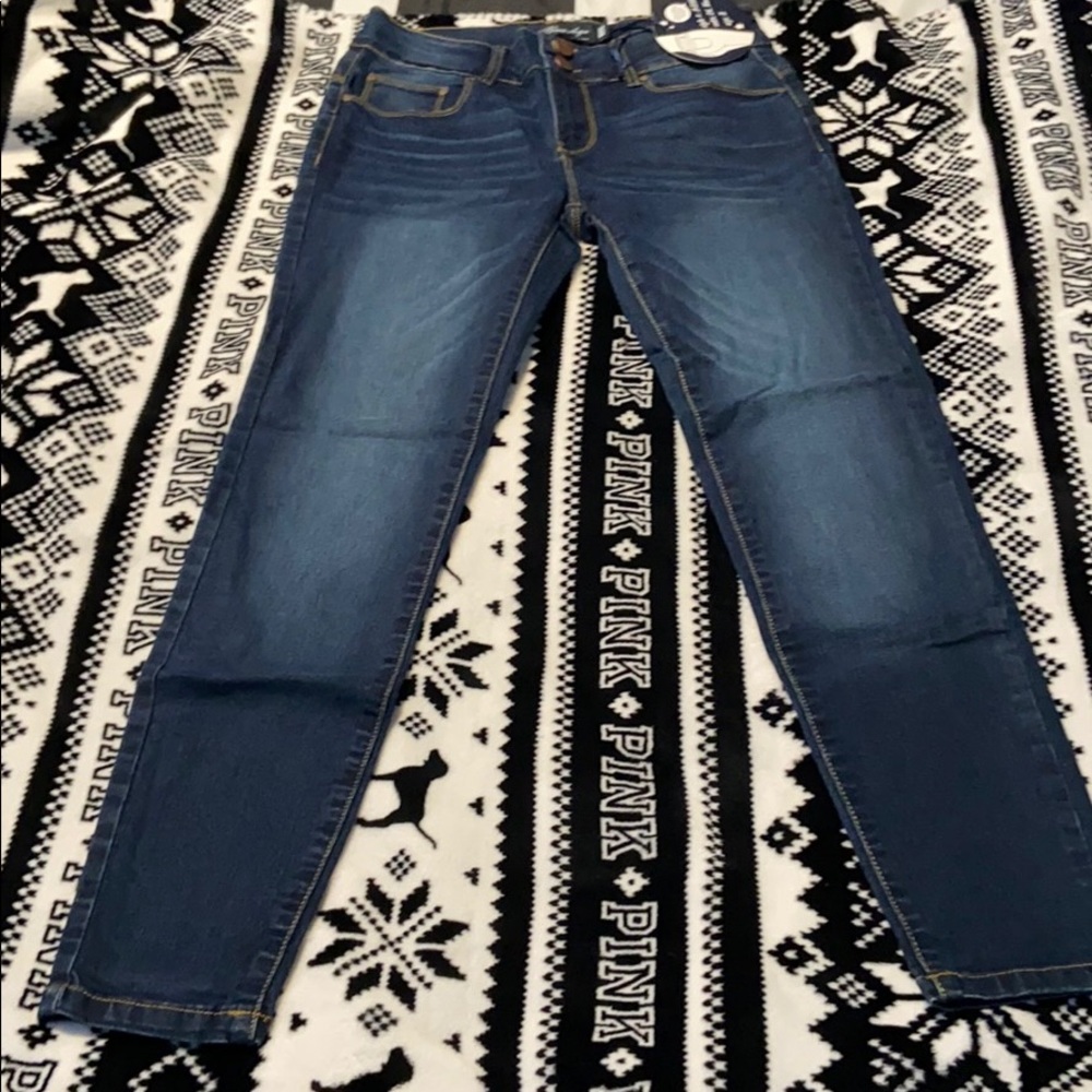 Jeans, 11